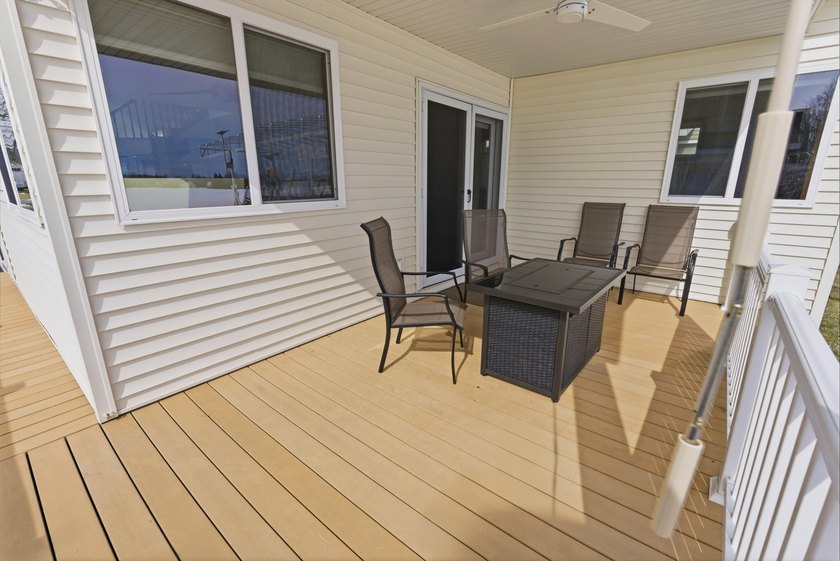 Beautifully renovated and fully furnished Houghton Lakefront - photo 44