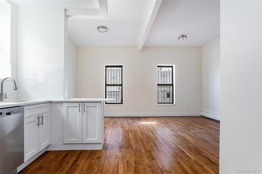 Masterfully beautified and exceptionally updated condo style - photo 3