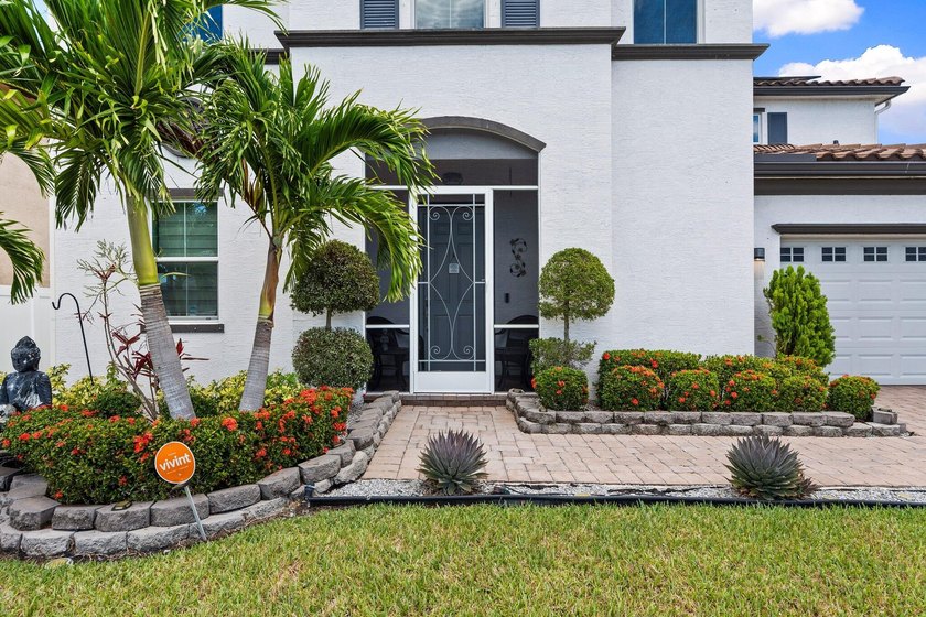 Priced to sell, $8,600 credit to buyer for cosmetic improvements - photo 5