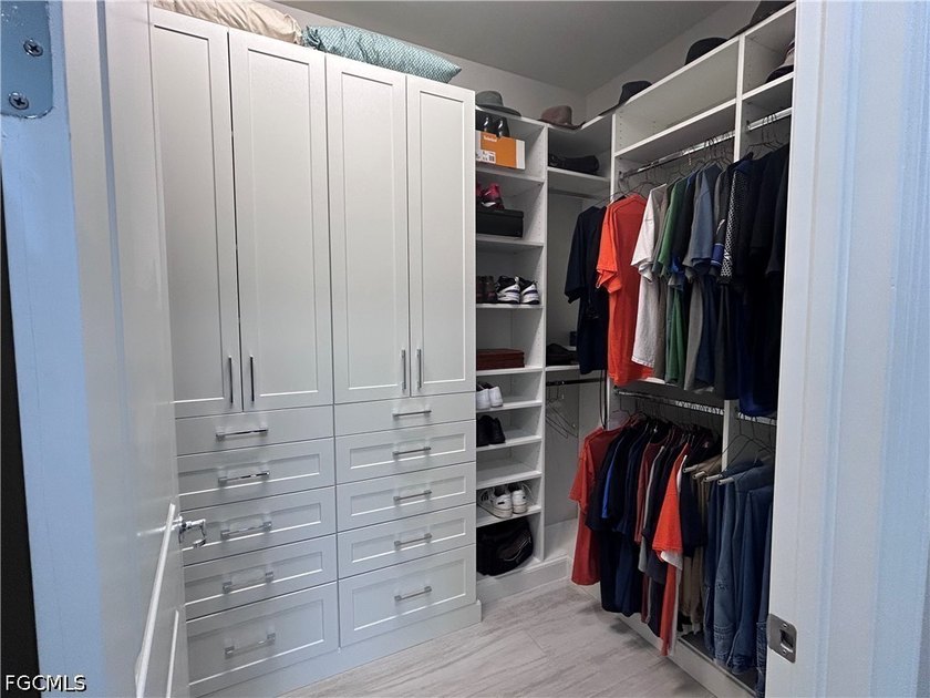 Welcome to your dream home in the highly sought-after community - photo 19