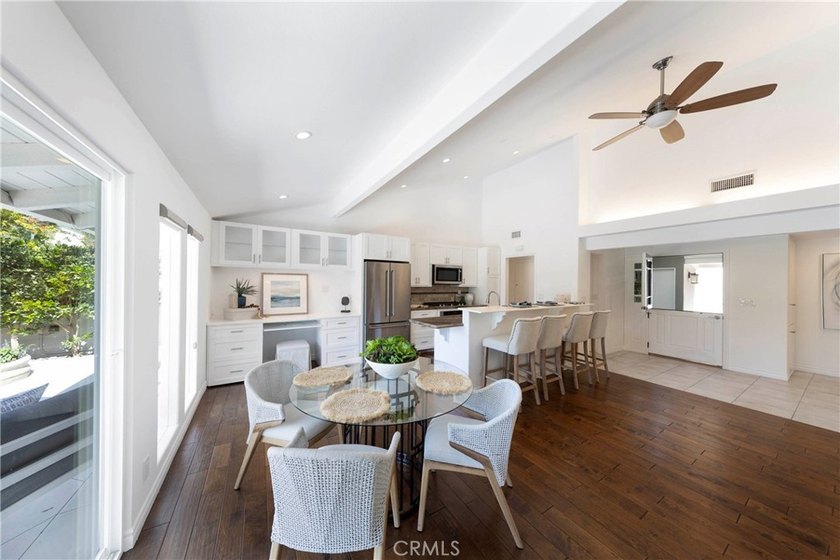 SINGLE-LEVEL LIVING! Welcome to 2102 Vista Entrada, an updated - photo 6
