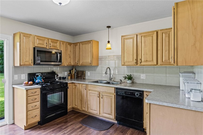 Open Houses: Wed 7/8 | 5-6:30 PM &amp; Sat 7/11 | 11:00 AM-12:30 PM - photo 7