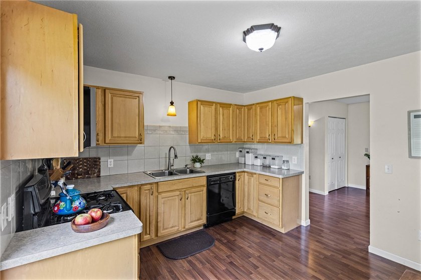 Open Houses: Wed 7/8 | 5-6:30 PM &amp; Sat 7/11 | 11:00 AM-12:30 PM - photo 8