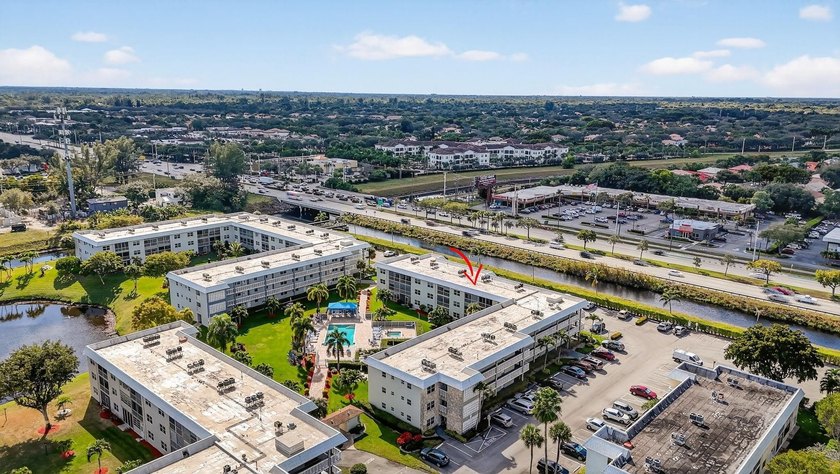 Enjoy relaxed South Florida living in this 1-bedroom, 1.5-bath - photo 32