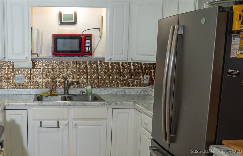 ZERO RESTRICTIONS! Charming cottage on 37.5 Acres very close to - photo 20