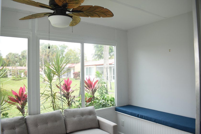 Beautifully remodeled 2-bedroom, 2-bath villa located in the - photo 18