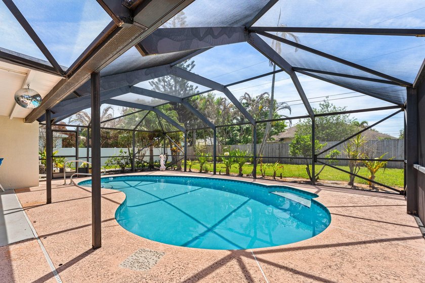 BRAND NEW ROOF!!! POOL HOME!!! PREMIUM PORT ST. LUCIE LOCATION!! - photo 28