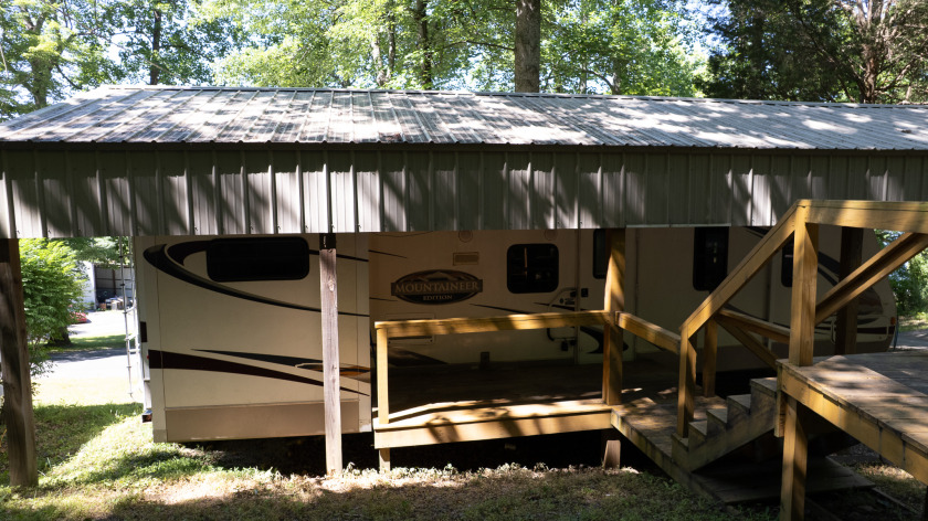 Waterfront Lot, Camper, Electric, Water &amp; Septic Connected - photo 12