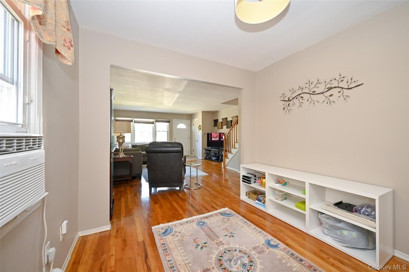 Well-maintained by long-time owners, this semi-detached Colonial - photo 6