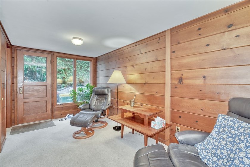 Truly a one-of-a-kind gorgeous cape cod style home, centrally - photo 5