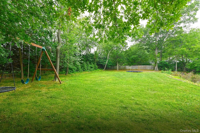 Privacy, space, and an unbeatable location come together in this - photo 22