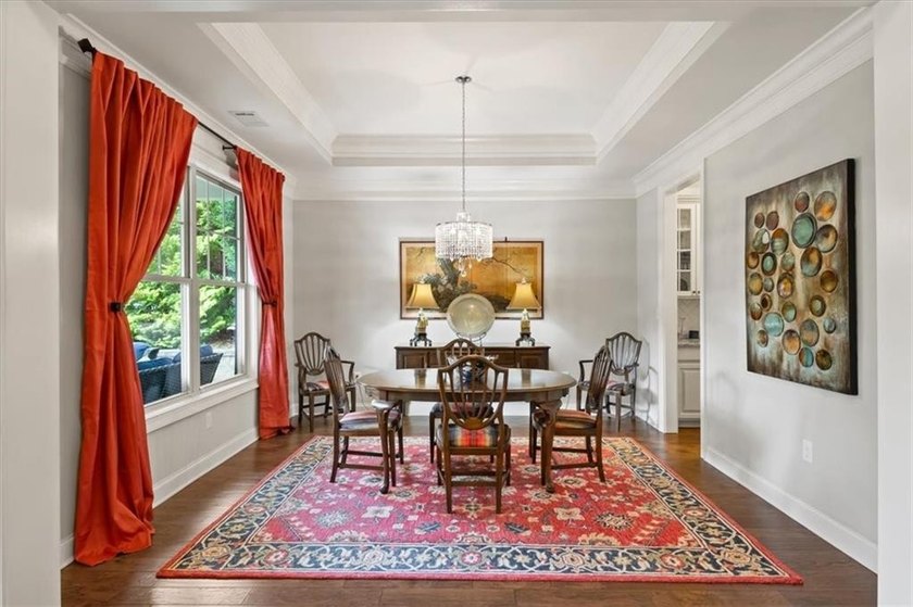 Welcome home to Soleil Laurel Canyon! Enjoy breathtaking views - photo 8