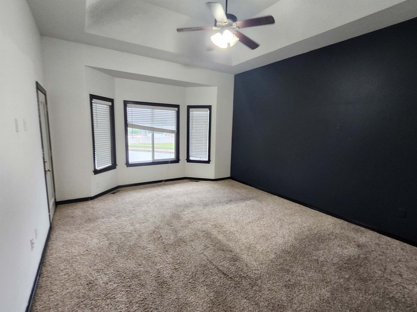 Great opportunity in gated community in East Wichita. Brick - photo 4