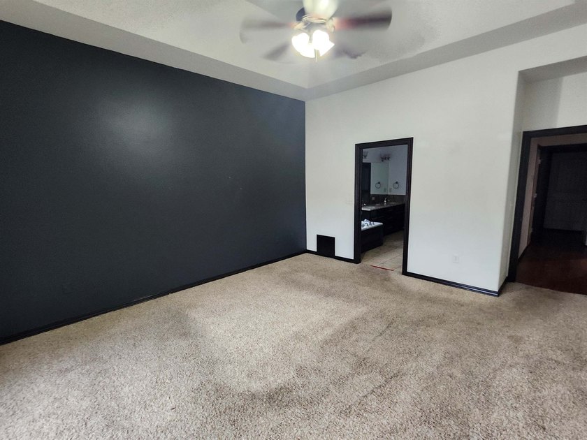 Great opportunity in gated community in East Wichita. Brick - photo 6