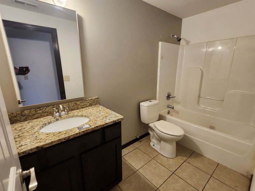 Great opportunity in gated community in East Wichita. Brick - photo 9