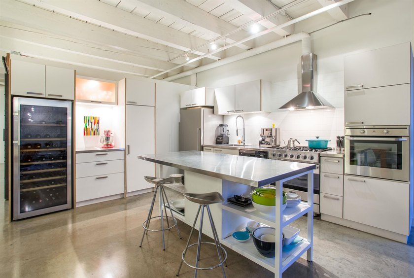 Expansive NYC style loft in Gastown's coveted Koret Lofts. This - photo 11