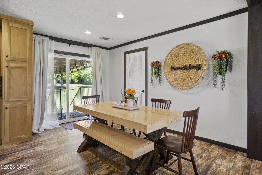MOTIVATED SELLERS!! This beautiful, well-maintained home is - photo 13