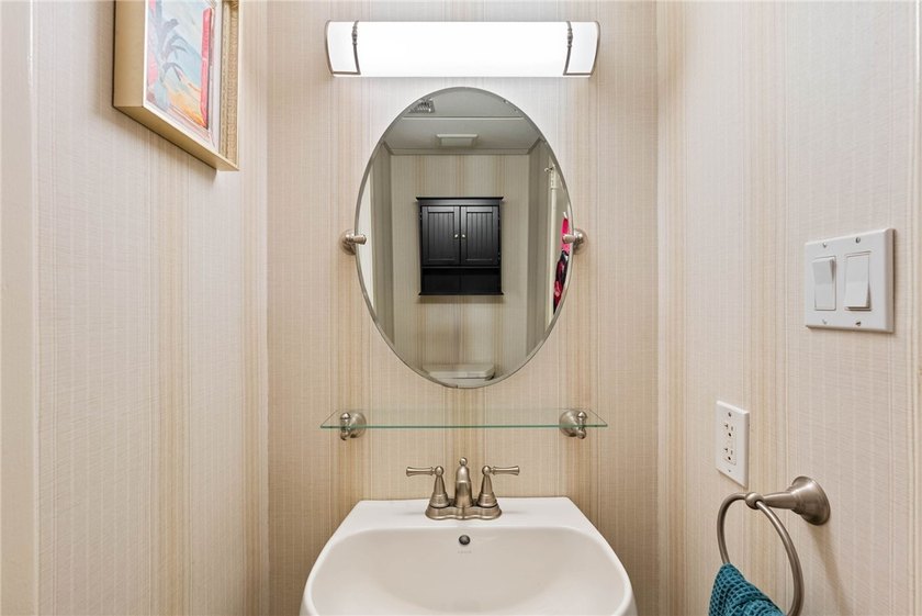 Beachfront Living at Beach Place Condo! Have you visited Beach - photo 13