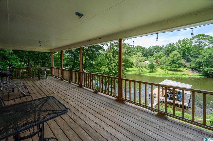 Outstanding Waterfront Cabin Retreat on Glaze Creek! Experience - photo 26