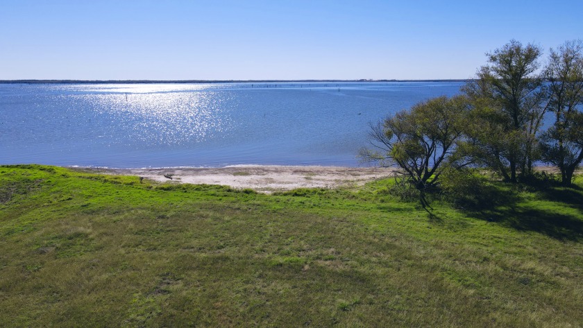 1+ Acre Waterfront Lot on Richland Chambers Lake! - photo 8
