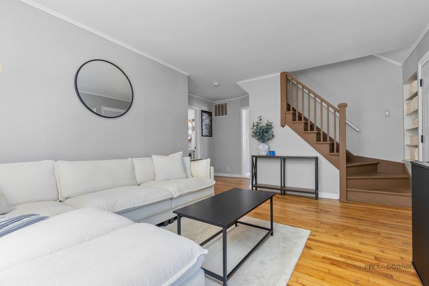 Welcome to 1506 N East End! This charming property is bigger - photo 6