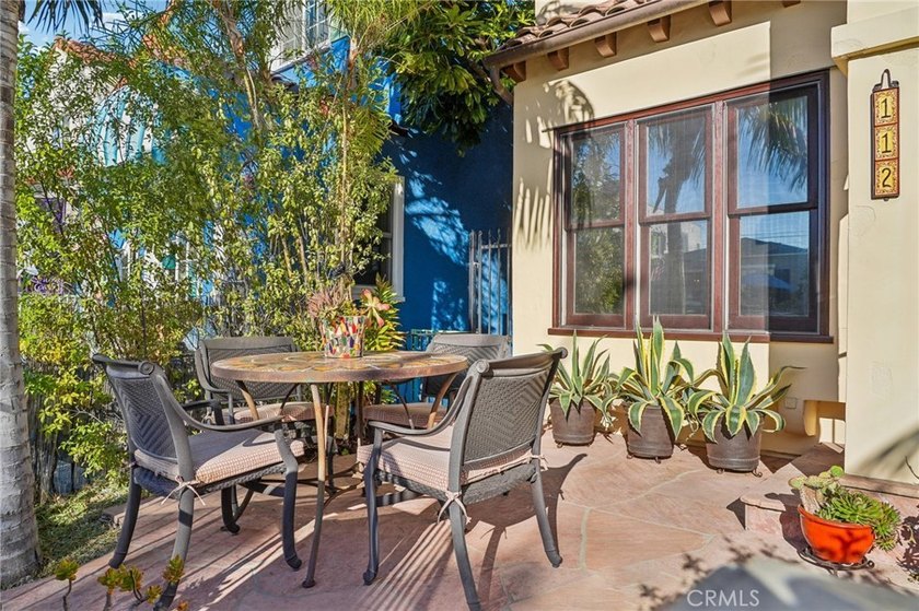 Discover the best of Belmont Shore living in this beautifully - photo 3