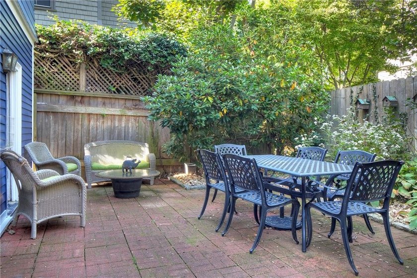 Historic Hill Townhouse just steps to Bellevue Avenue and two - photo 19