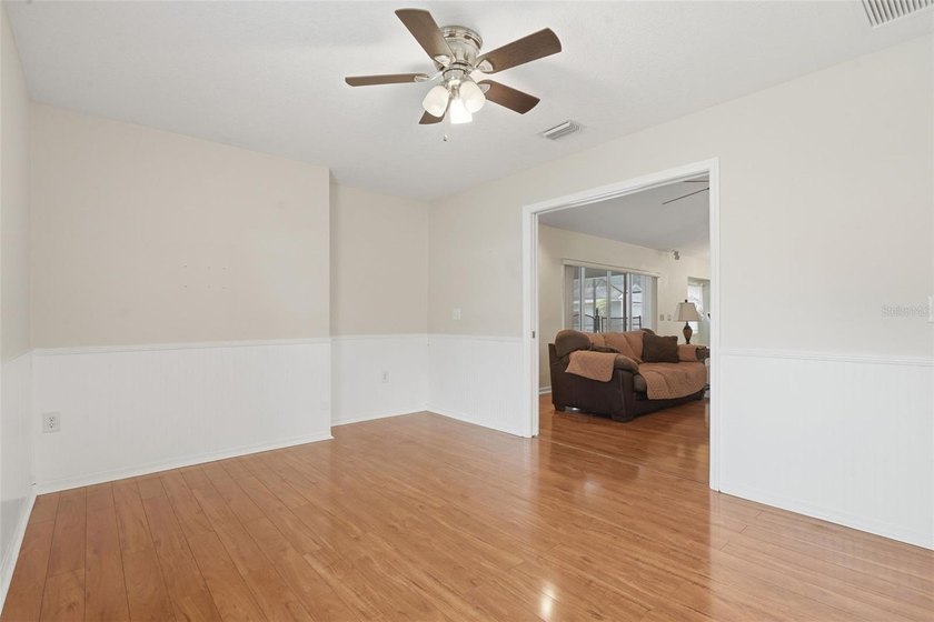 Under contract-accepting backup offers. Welcome to this - photo 28
