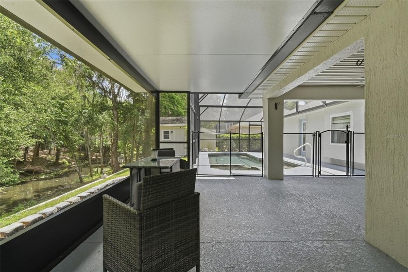 Under contract-accepting backup offers. Welcome to this - photo 39