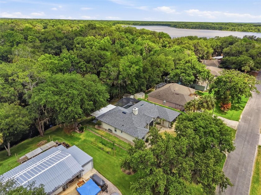 Under contract-accepting backup offers. Welcome to this - photo 46