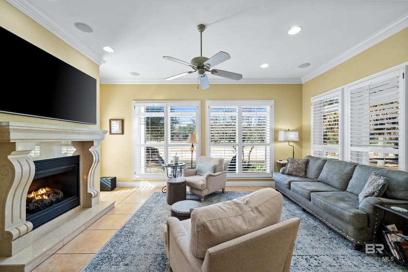 Welcome to 331 Peninsula Blvd, Where Every Day Feels Like - photo 9