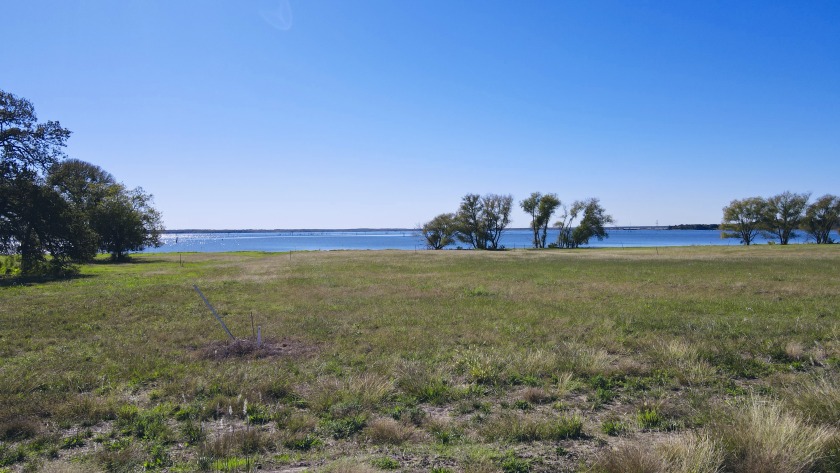 1+ Acre Waterfront Lot on Richland Chambers Lake! - photo 18