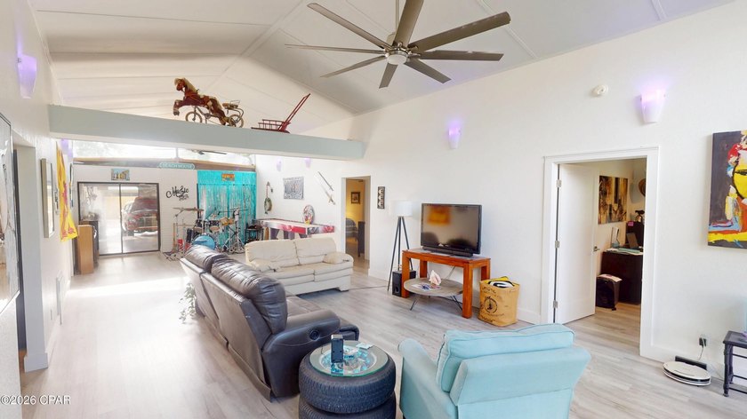 Welcome to 2001 Palm Boulevard, where coastal convenience meets - photo 4