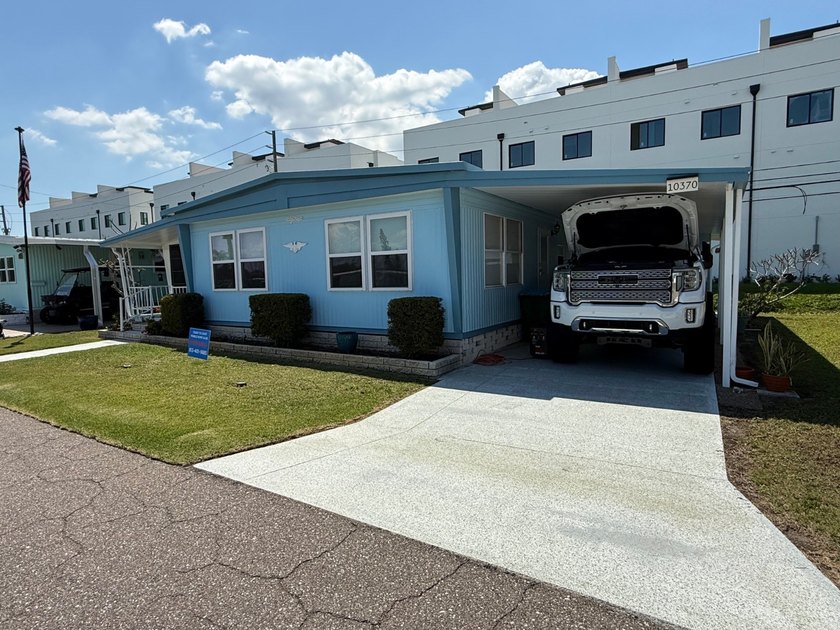 Just listed is this 2-bedroom 2-bathroom quality remodel in - photo 3