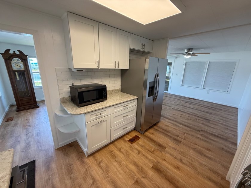 Just listed is this 2-bedroom 2-bathroom quality remodel in - photo 6