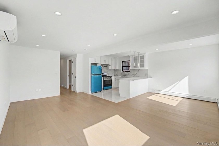 A rare opportunity to own a fully renovated semi-attached 663 - photo 9
