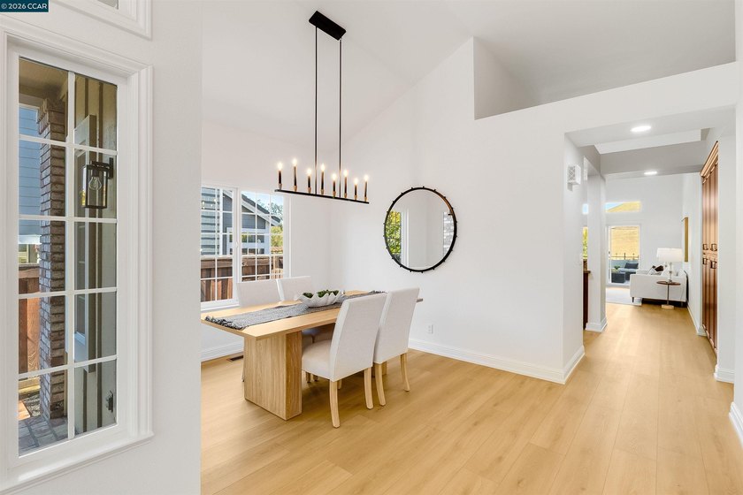 Beautifully refreshed and move-in ready, this 3-bedroom, 2-bath - photo 15