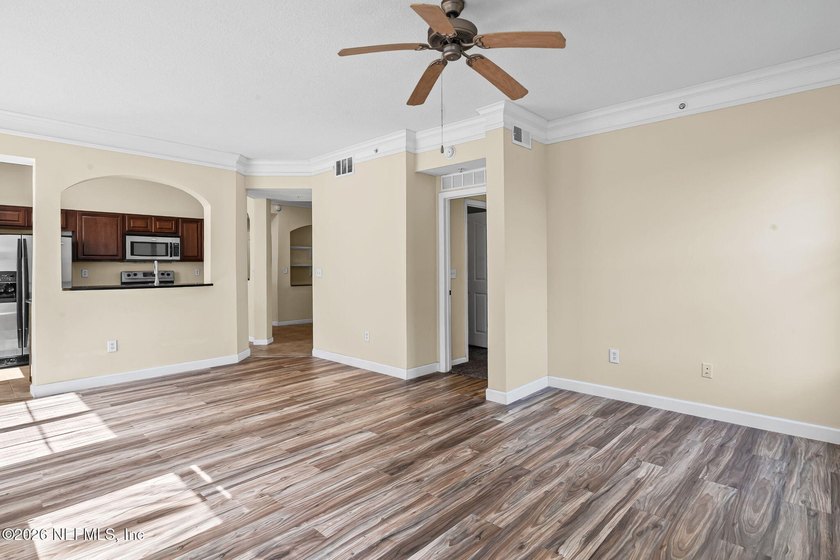 Beautiful corner end unit in desirable Esplanade at Town Center - photo 22