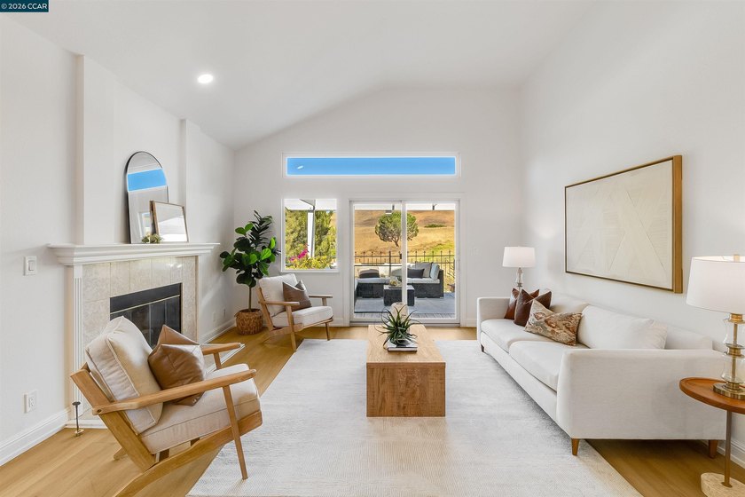 Beautifully refreshed and move-in ready, this 3-bedroom, 2-bath - photo 30