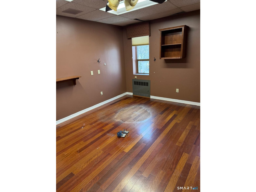 Opportunity to purchase a 1,758 SF fourth-floor professional - photo 13