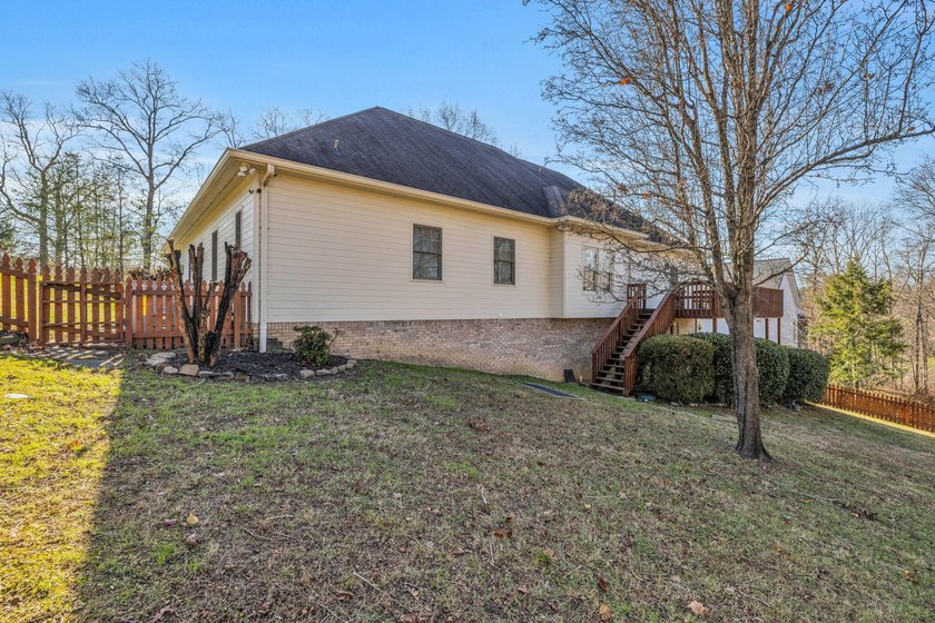 Offering over 4,000 square feet of conditioned living space - photo 42