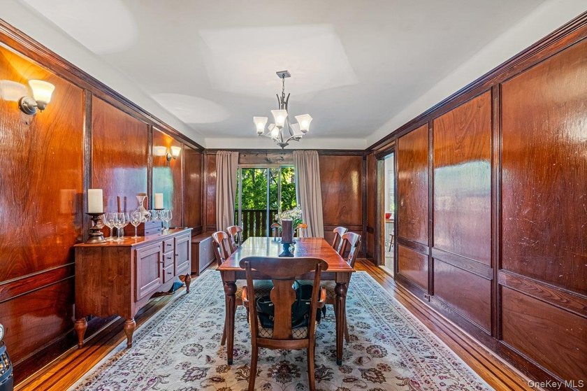 Exquisite Tudor attached townhouse nestled on a gorgeous, quiet - photo 6
