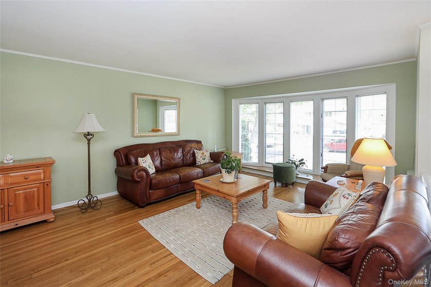 Nestled in the desirable Morgan Park Estates and backing - photo 4