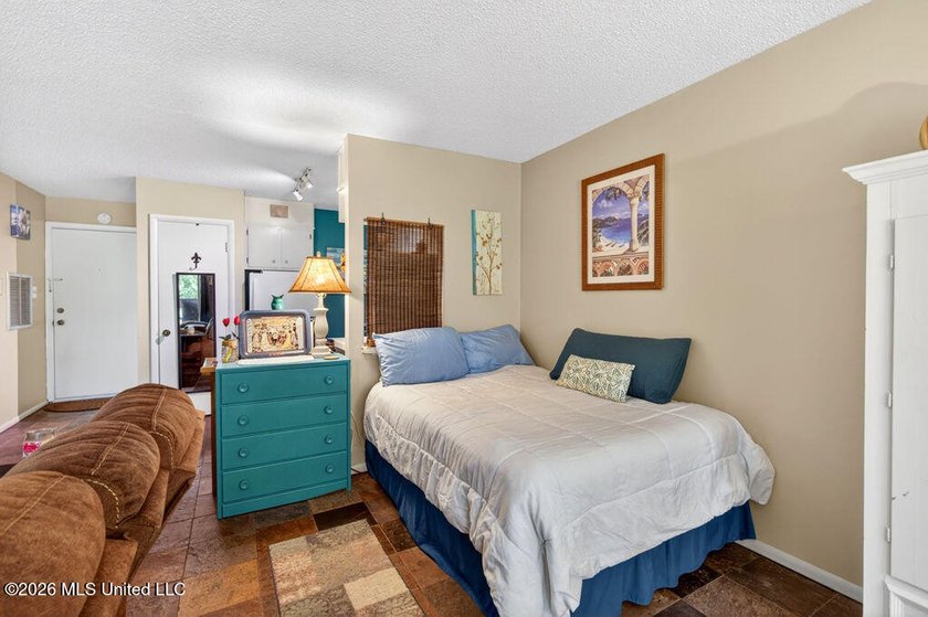 Comfortable Molokai Village condo in Building D featuring an - photo 16