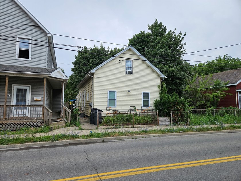 Income producing property that is part of a 5 property package - photo 4
