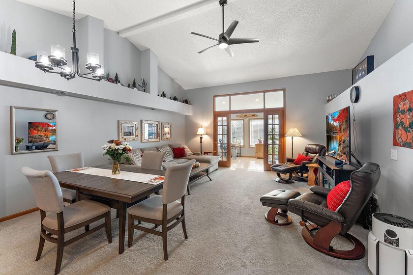 Price Improvement, Motivated Seller! Easy Lifestyle one level - photo 4