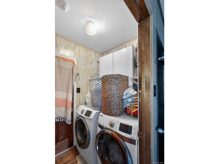 Welcome to this spacious and versatile home set on an oversized - photo 11