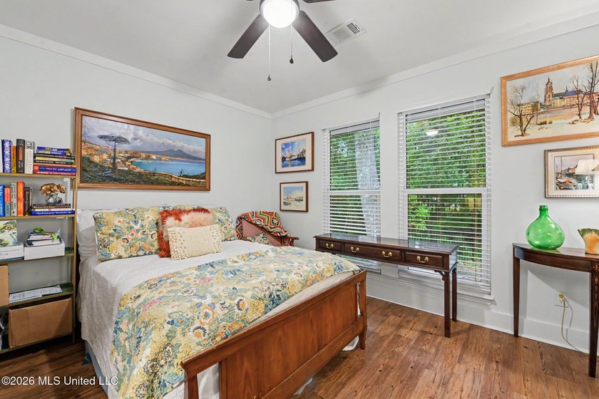 Tucked beneath mature trees in the highly sought-after Magnolia - photo 21