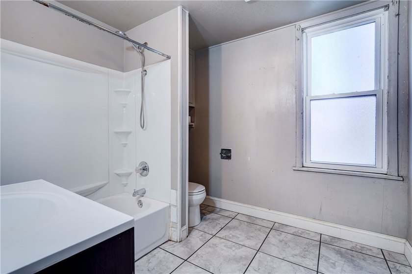 Don't miss this 3 bedroom, with office, 1.5 bath Colonial in the - photo 7