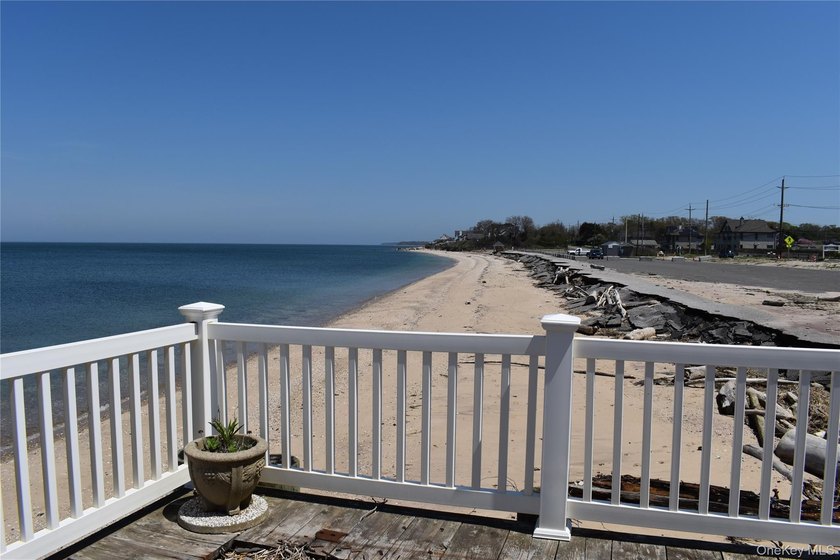 Welcome to this One-of-a-Kind 4-Bedroom, Custom Built Colonial - photo 3